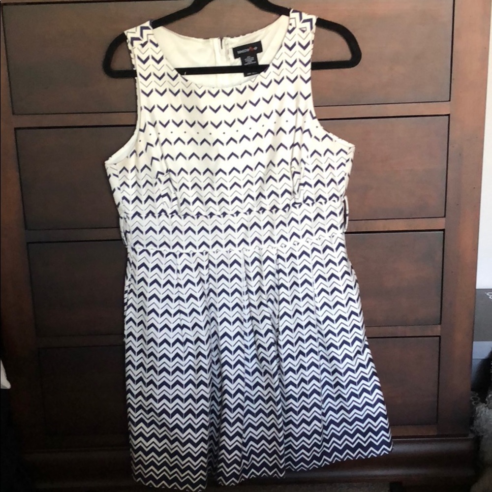 Blue/white dress